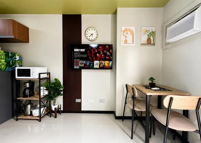 Urbanstay At The Radiance Bay Manila